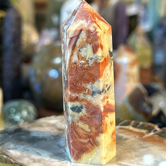 🎄SALE🎄Crazy Lace Agate Crystal Point! - Picture 4 of 5